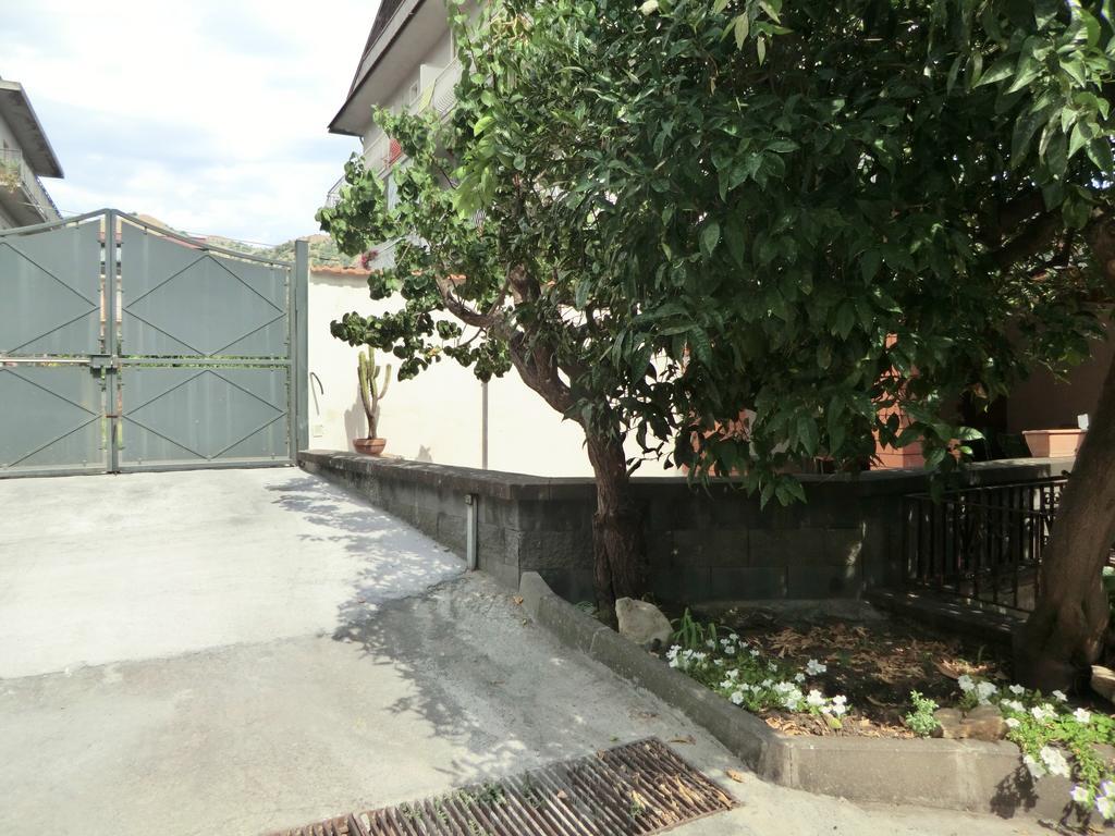 B&B Civico 115 佳吉 外观 照片